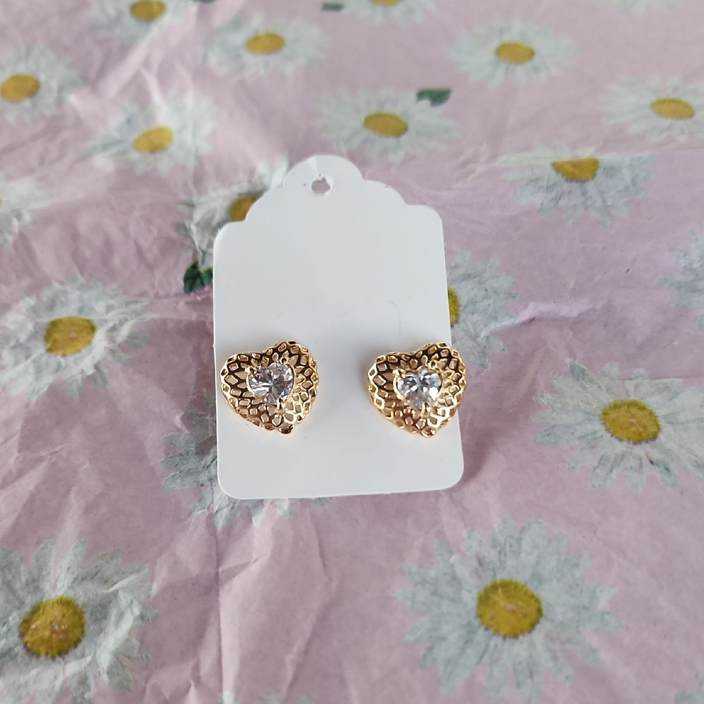 18k Goldfiled  Heart Stud Earrings
